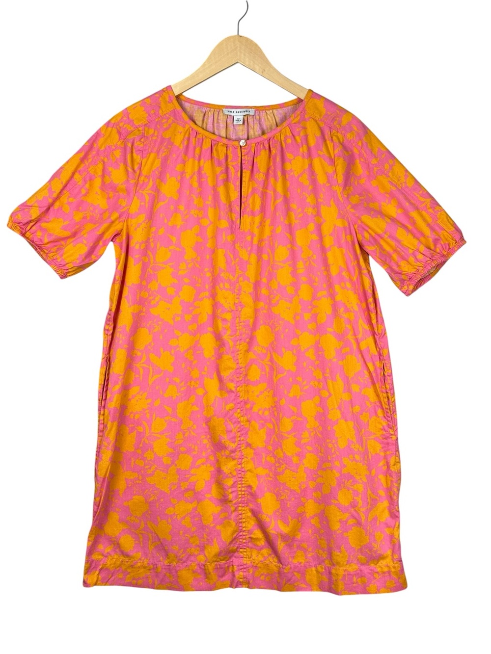 Free Assembly  Shirred Neck Mini Dress with Short Sleeves, Size M Pink & Orange